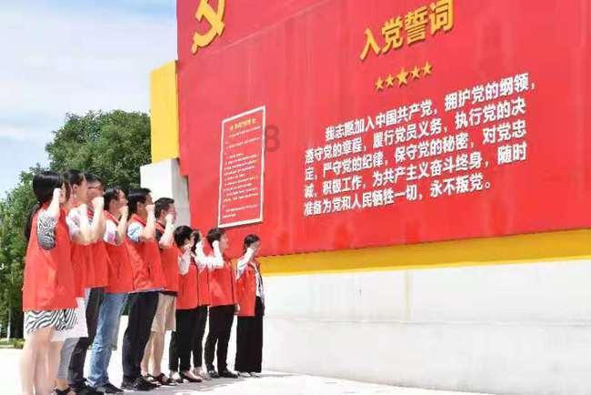 “我终于可以看一场完整的春晚了”,青岛民警马怀龙收到春晚邀请